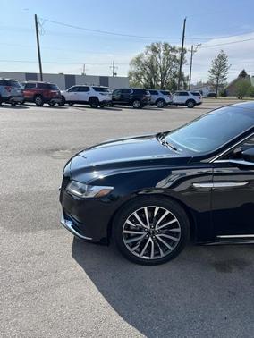 2018 Lincoln Continental Select