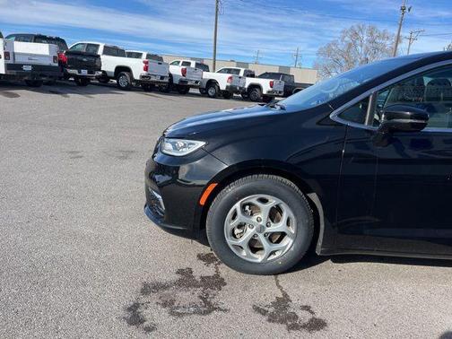 2024 Chrysler Pacifica Limited