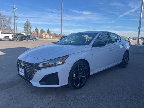 2023 Nissan Altima SR Intelligent AWD