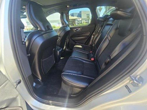 2019 Volvo XC60 T6 R-Design