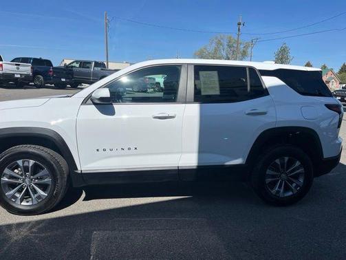 Summit White 2025 Chevrolet Equinox 1LT