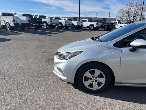 2018 Chevrolet Cruze LS