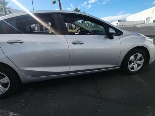 2018 Chevrolet Cruze LS