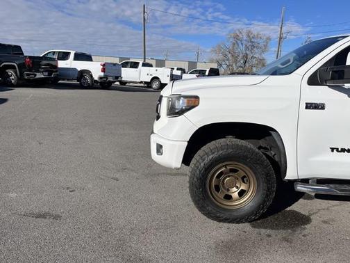 2014 Toyota Tundra SR5