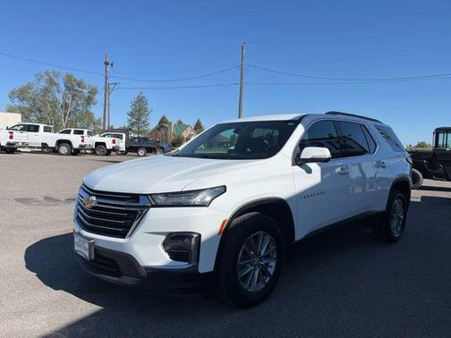 Summit White 2023 Chevrolet Traverse LT Cloth