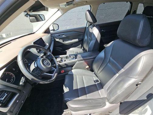Brilliant Silver Metallic 2021 Nissan Rogue SV