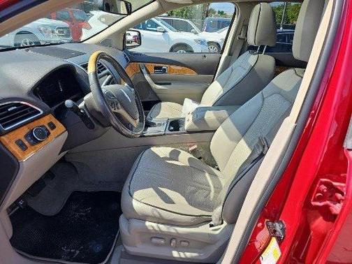 2011 Lincoln MKX Base