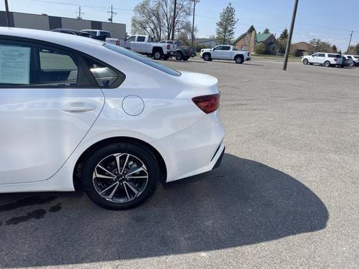 2024 Kia Forte LXS