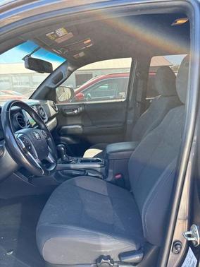 2017 Toyota Tacoma SR