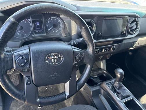 2017 Toyota Tacoma SR