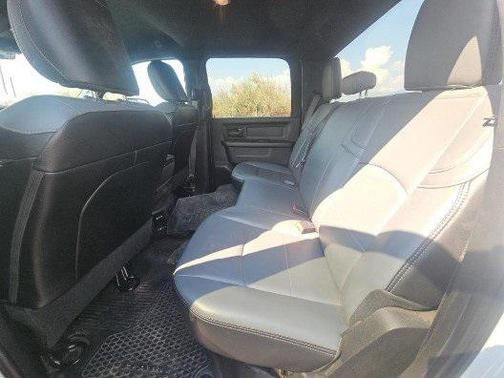2021 RAM 2500 Tradesman Crew Cab 4x4 8' Box