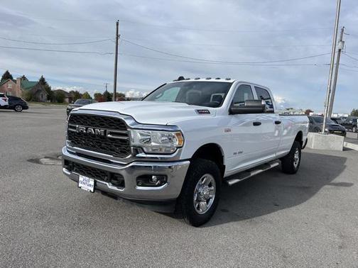 2021 RAM 2500 Tradesman Crew Cab 4x4 8' Box