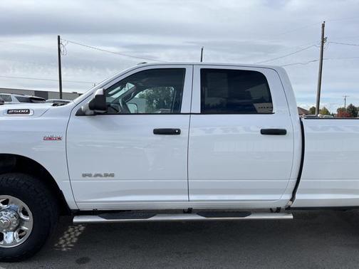 2021 RAM 2500 Tradesman Crew Cab 4x4 8' Box