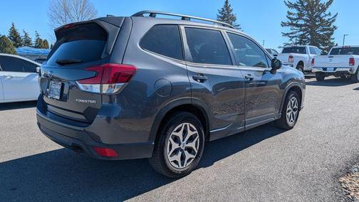 2022 Subaru Forester Premium