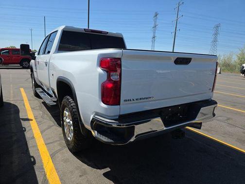 Summit White 2024 Chevrolet Silverado 2500 LT