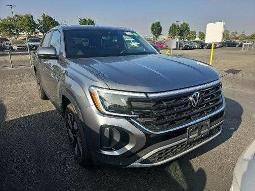 2024 Volkswagen Atlas Cross Sport 2.0T SE w/Technology 4MOTION