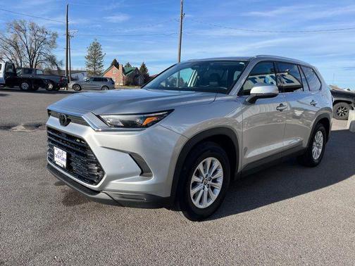 2025 Toyota Highlander LE
