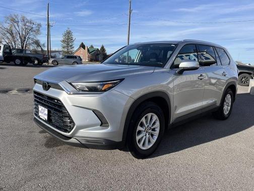 2025 Toyota Highlander LE