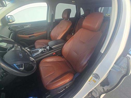 White Platinum Clearcoat Metallic 2016 Ford Edge Titanium
