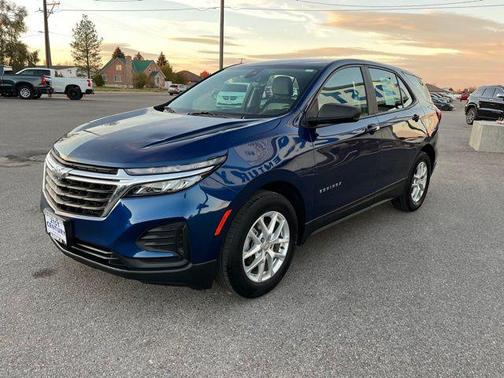 2022 Chevrolet Equinox LS