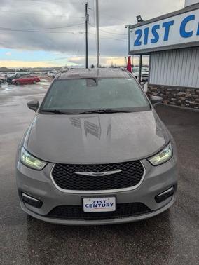 2022 Chrysler Pacifica Touring AWD