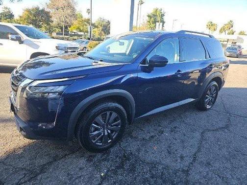 2024 Nissan Pathfinder SV 4WD