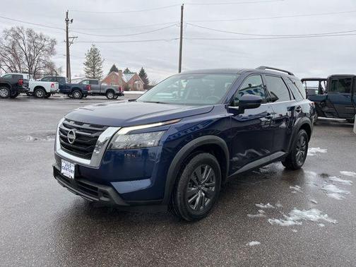 2024 Nissan Pathfinder SV 4WD