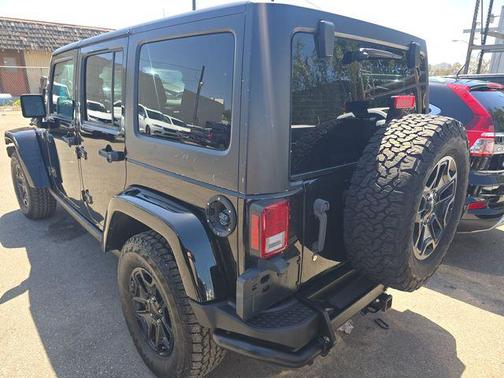Black Clearcoat 2016 Jeep Wrangler Unlimited Sahara