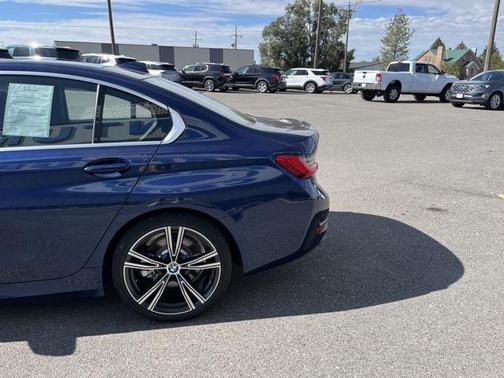 2019 BMW 330 330i