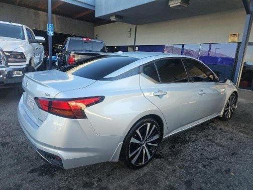 2020 Nissan Altima SR VC-Turbo FWD