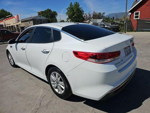 Snow White Pearl 2016 Kia Optima LX