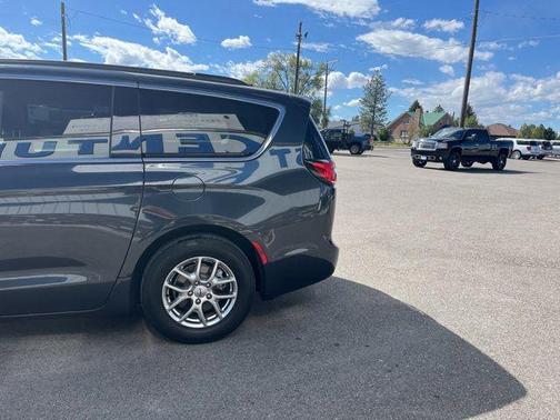 Maximum Steel Metallic Clearcoat 2021 Chrysler Pacifica Touring