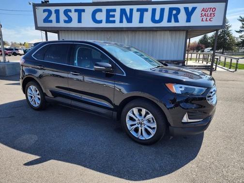 2023 Ford Edge Titanium