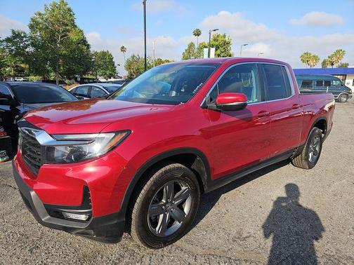 Radiant Red Metallic II 2022 Honda Ridgeline RTL