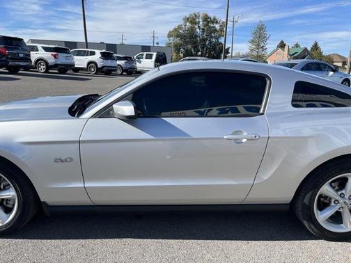 2011 Ford Mustang GT Premium