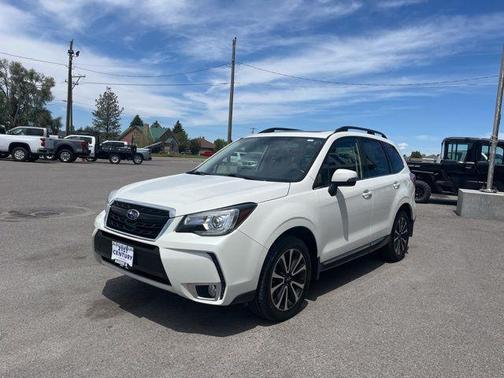 Crystal White Pearl 2018 Subaru Forester 2.0XT Touring