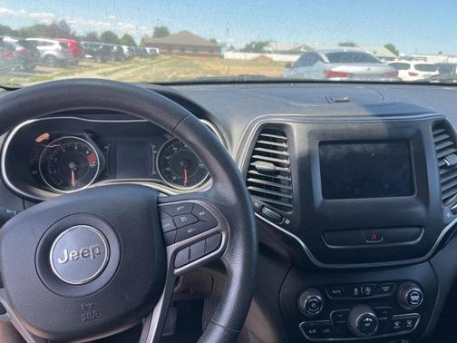 2020 Jeep Cherokee Latitude