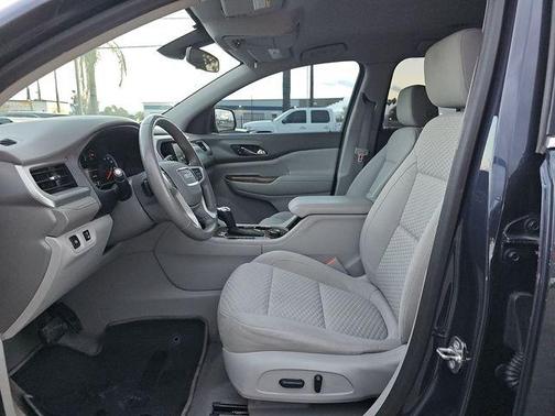 2018 GMC Acadia SLE-2