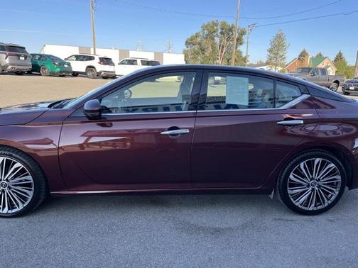 2023 Nissan Altima 2.5 SL