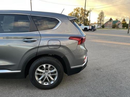 2019 Hyundai SANTA FE SE 2.4