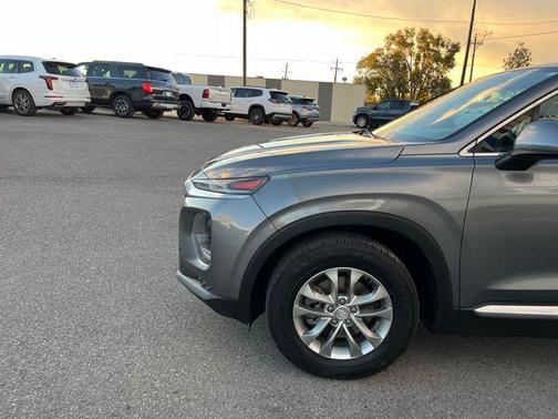 2019 Hyundai SANTA FE SE 2.4