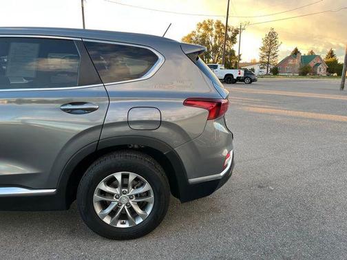 2019 Hyundai SANTA FE SE 2.4