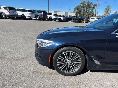 2017 BMW 540 540i
