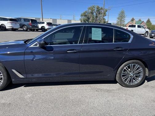 2017 BMW 540 540i