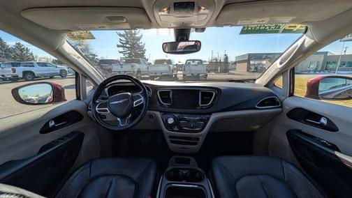 2019 Chrysler Pacifica Hybrid Touring L