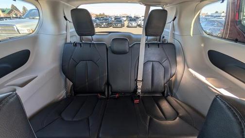 2019 Chrysler Pacifica Hybrid Touring L