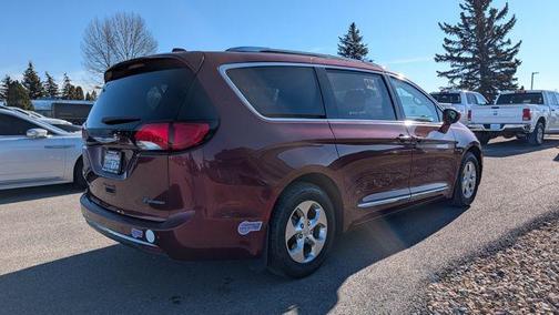 2019 Chrysler Pacifica Hybrid Touring L