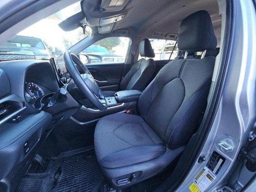 2023 Toyota Highlander Hybrid LE