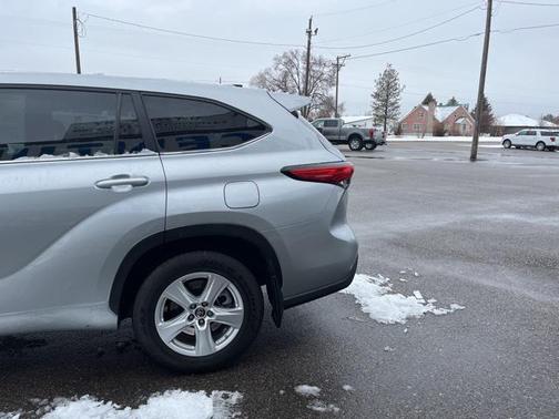 2023 Toyota Highlander Hybrid LE