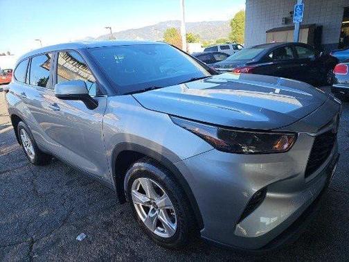 2023 Toyota Highlander Hybrid LE